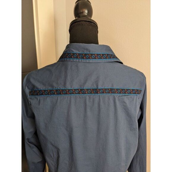 *3 For $12* Coldwater Creek Women's Button‎ Down with Southwest Trim - M - Picture 3 of 11